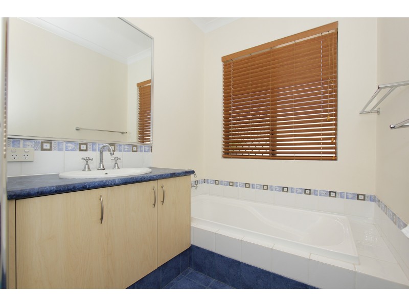 15 Granich Gardens, Woodlands WA 6018