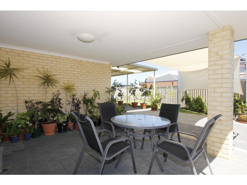 15 Granich Gardens, Woodlands WA 6018