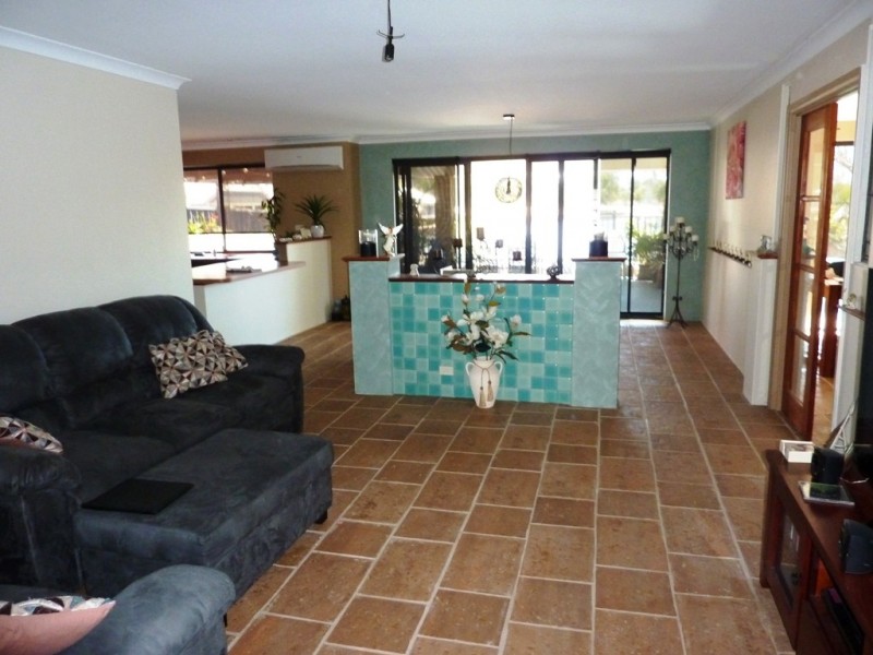5 Callistemon Gardens, Baldivis WA 6171
