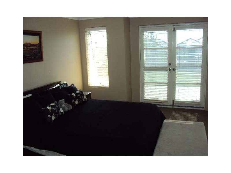 93 Waldburg Drive, Tapping WA 6065