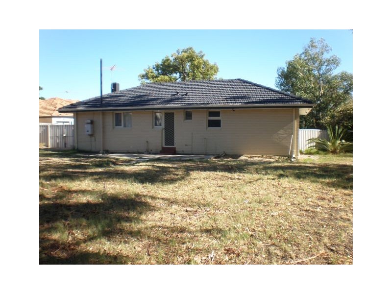 18 Burdham Way, Balga WA 6061