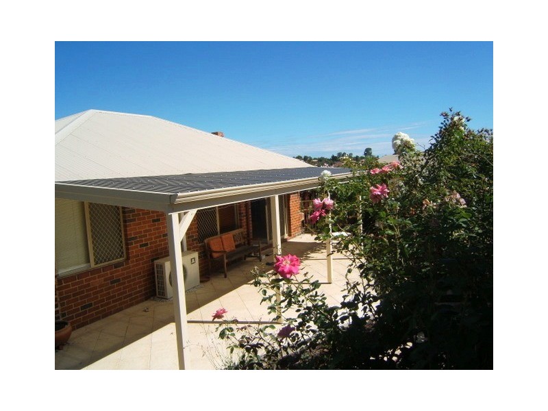 9 Sentry Close, Woodvale WA 6026