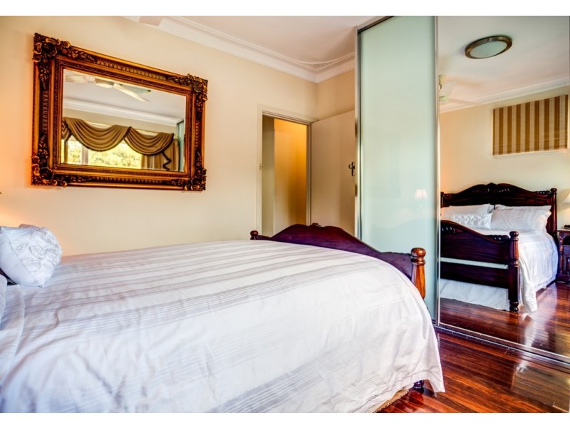 17 Jarvis  Street, Hilton WA 6163