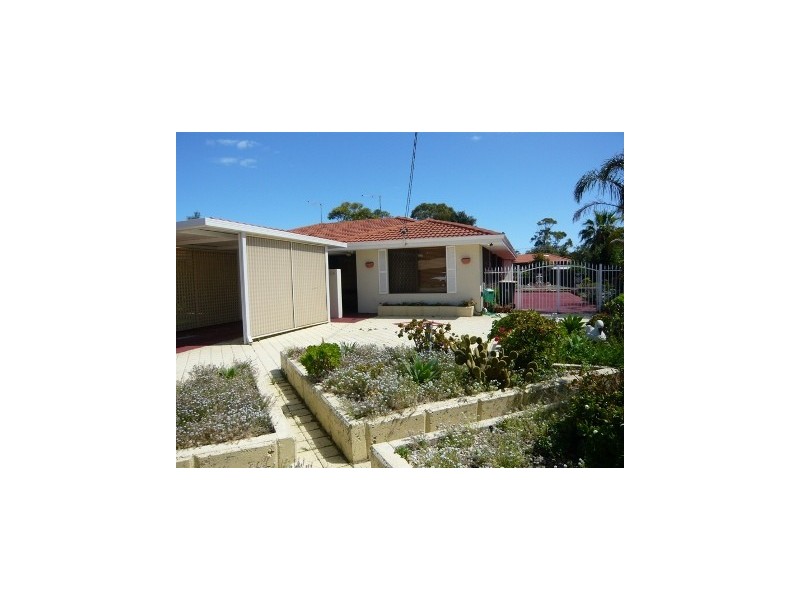 4B Ashwood Court, Craigie WA 6025