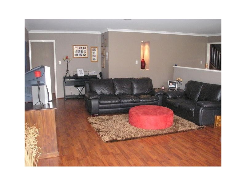 18 Domeney Place, Landsdale WA 6065