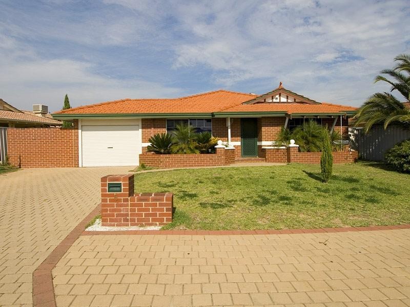 5 Hibiscus Close, Marangaroo WA 6064