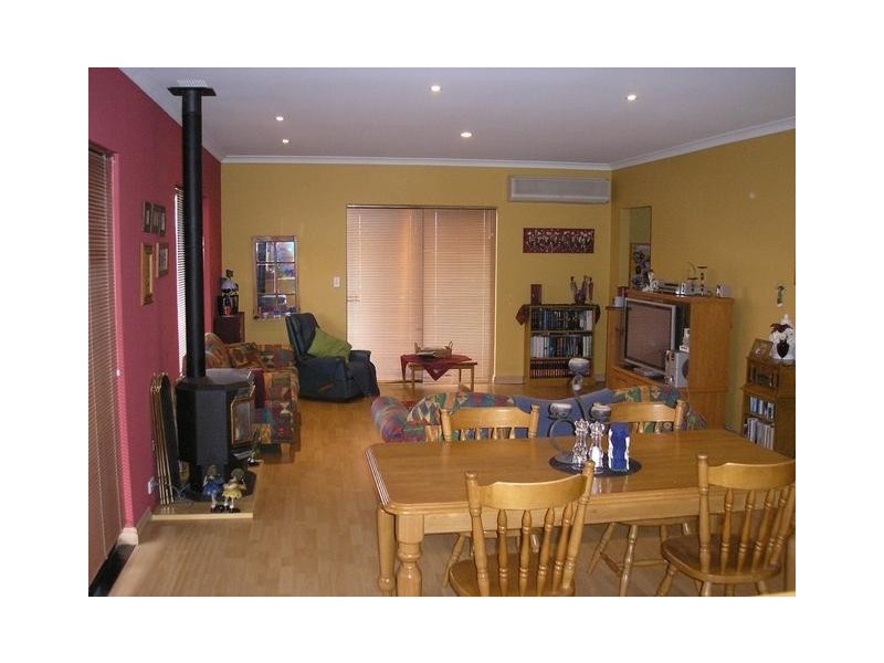 33 Fenchurch, Alexander Heights WA 6064