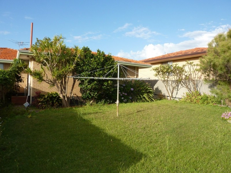 60B Wilkie Street, Stirling WA 6021