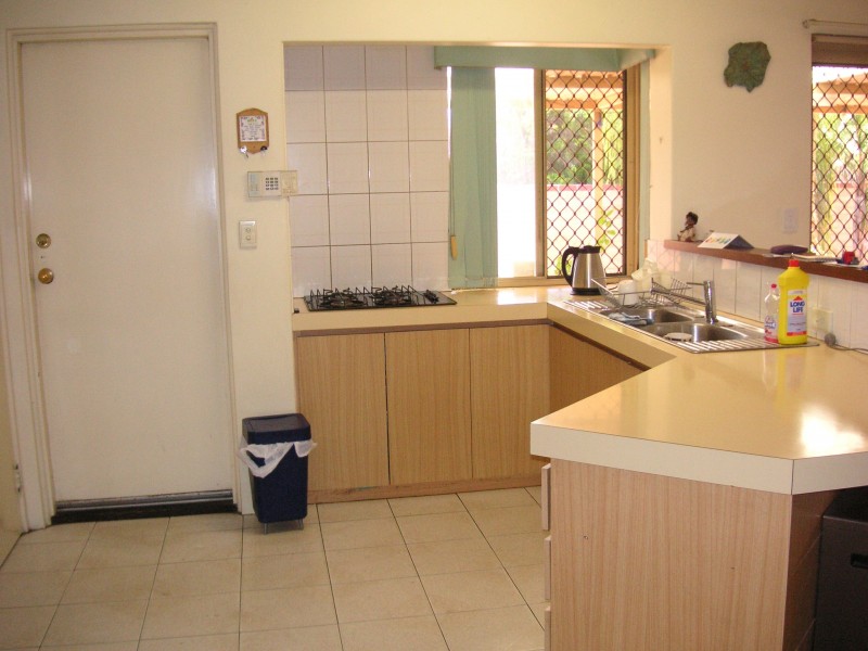 119 Kingfisher Avenue, Ballajura WA 6066