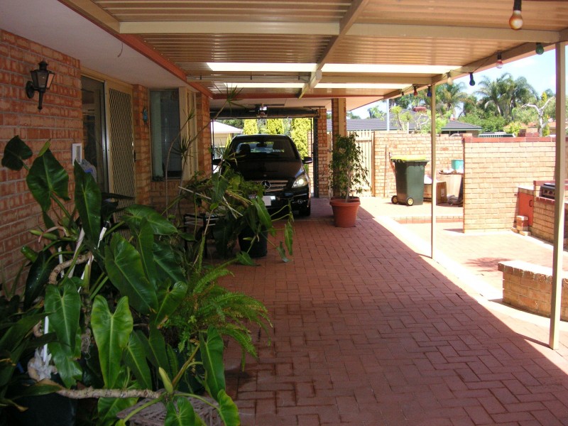 119 Kingfisher Avenue, Ballajura WA 6066