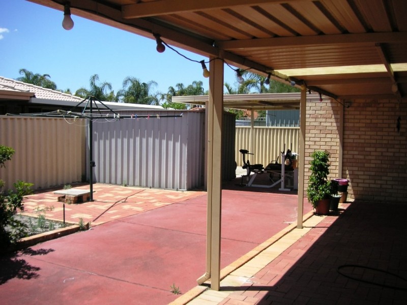 119 Kingfisher Avenue, Ballajura WA 6066