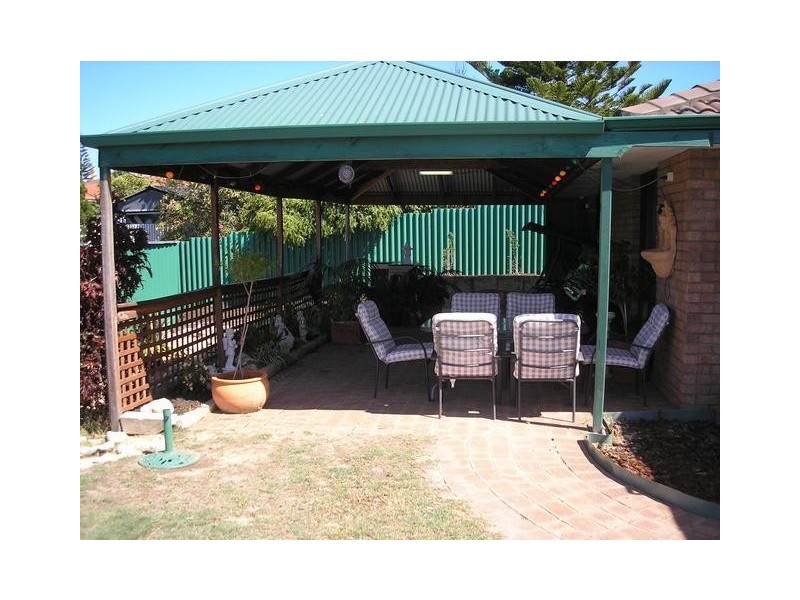 11 Roamer Street, Heathridge WA 6027