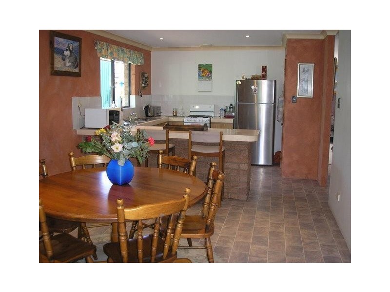 11 Roamer Street, Heathridge WA 6027