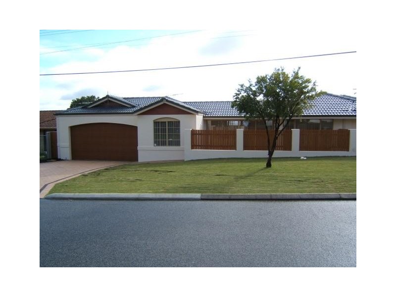 1 Pycombe Way, Westminster WA 6061