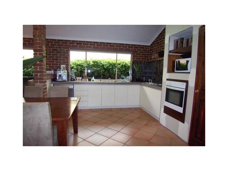 14 Stuart Crt, Bateman WA 6150