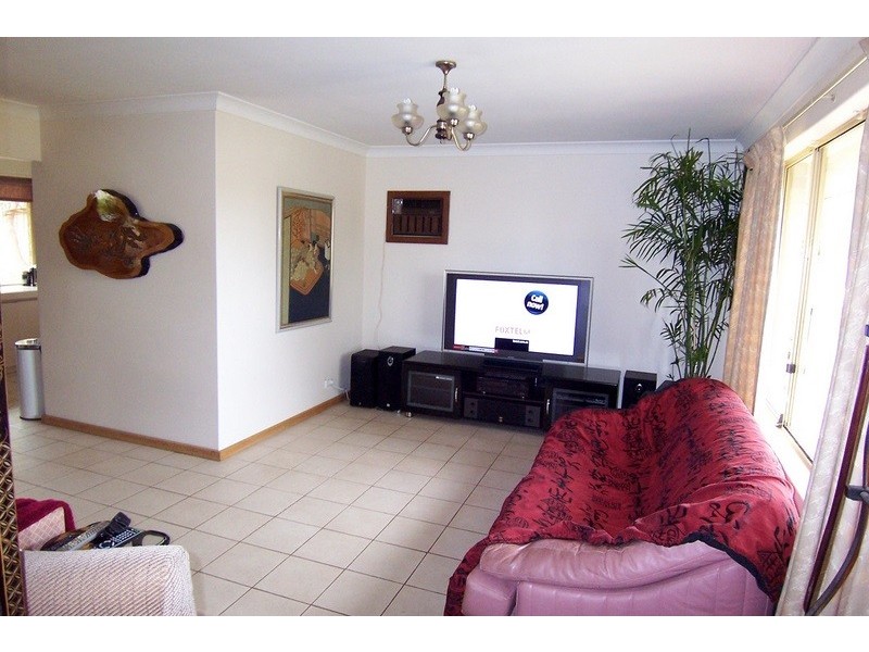 17 Synnot View, Marangaroo WA 6064