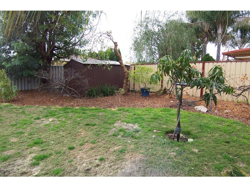 17 Synnot View, Marangaroo WA 6064