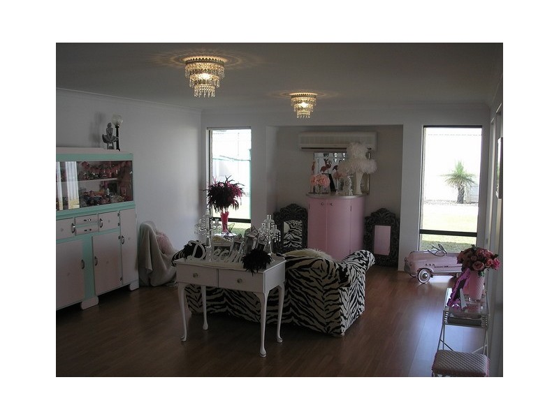 18 San Teodoro, Sinagra WA 6065