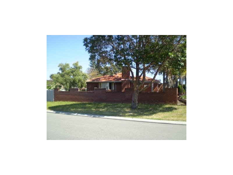 42 Selhurst Way, Balga WA 6061