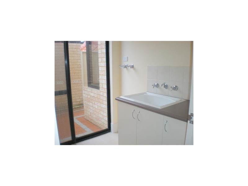 2a Findon Crescent, Westminster WA 6061