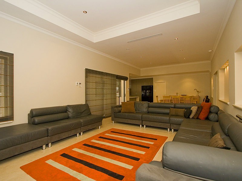 10a Mary Street, Watermans Bay WA 6020