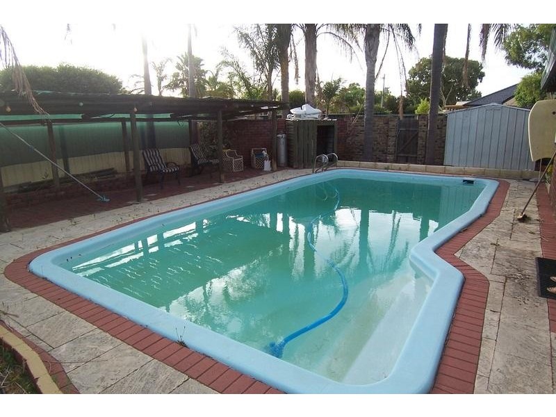 1 Blight Street, Maddington WA 6109