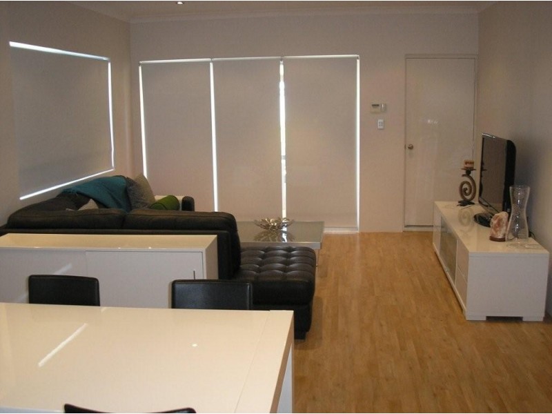 18 Musselbrook Trail, Ellenbrook WA 6069