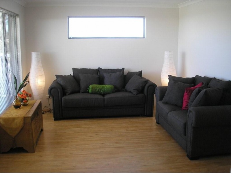 18 Musselbrook Trail, Ellenbrook WA 6069