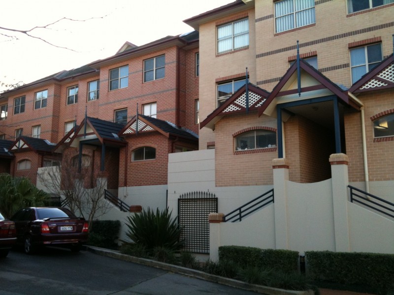 12/10 WILLIAMS PDE, Dulwich Hill NSW 2203