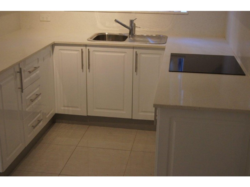 2/27 HARNETT AVE, Marrickville NSW 2204