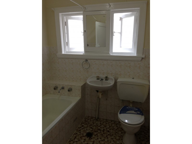 72 VICTORIA STREET, Lewisham NSW 2049