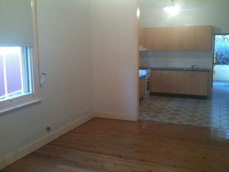 2/13 SADDLIER CRESCENT, Petersham NSW 2049