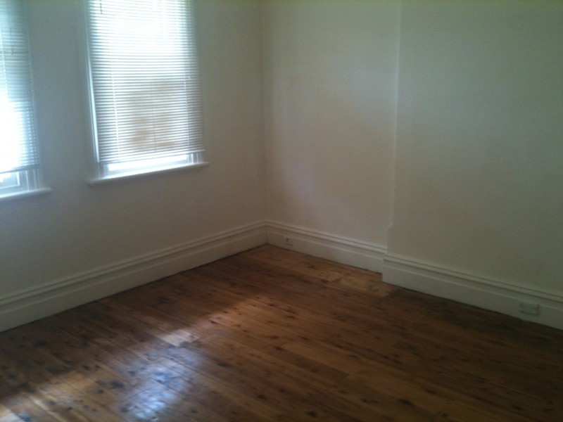 23 DUNSTAFFENAGE, Hurlstone Park NSW 2193