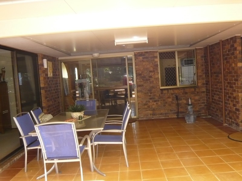 9 Patricia, Karalee QLD 4306