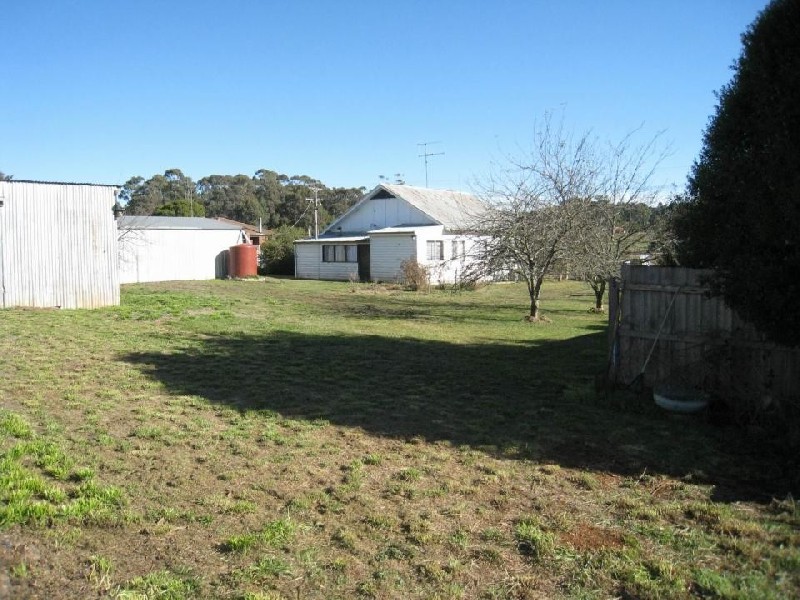 4 Park St, Trentham VIC 3458