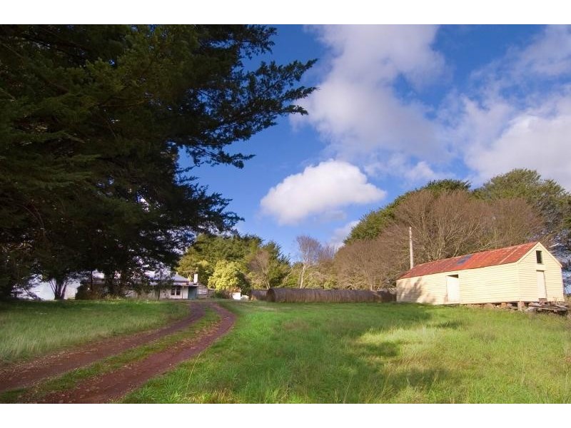 174 Newtons Lane, Trentham VIC 3458
