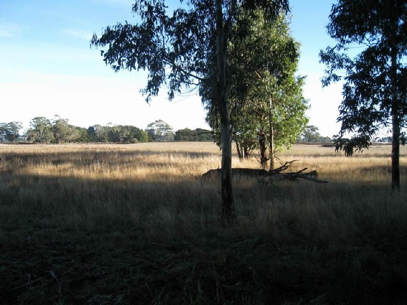 145 Trentham Kyneton Rd, Trentham VIC 3458