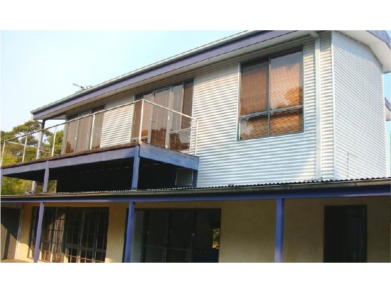 10 Railway Avenue, Lyonville VIC 3461