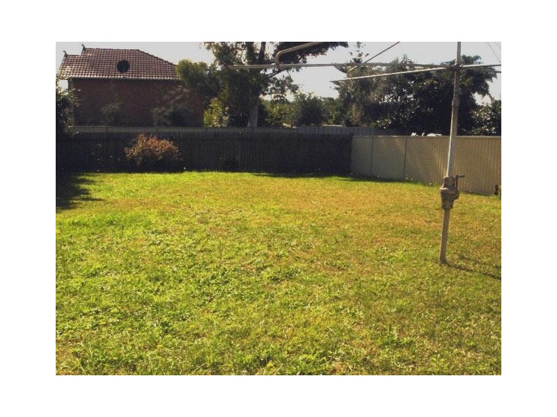 24 Lang Street, Smithfield NSW 2164