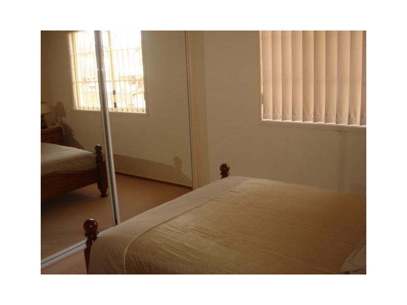 Fairfield West NSW 2165