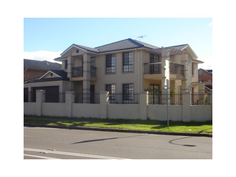 Edensor Park NSW 2176