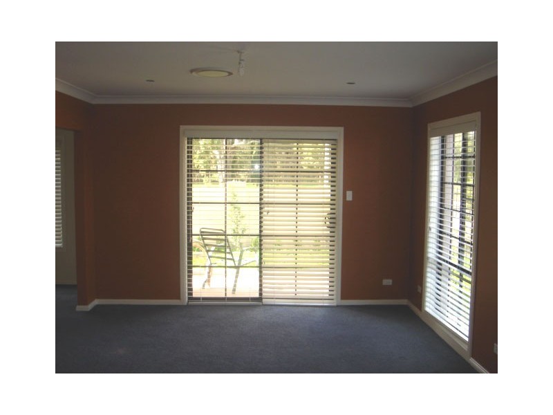 Edensor Park NSW 2176