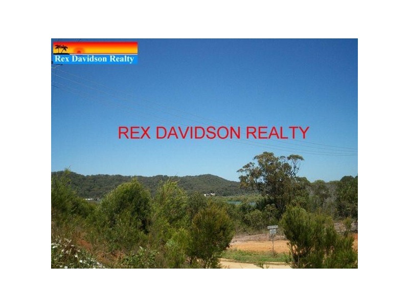 81 SHORE ST, Russell Island QLD 4184