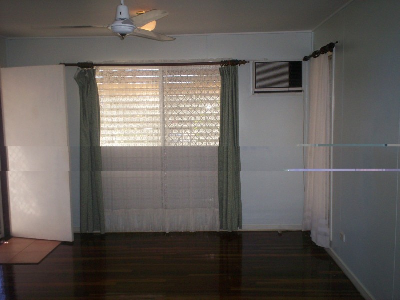 2 Belshore Street, Moranbah QLD 4744