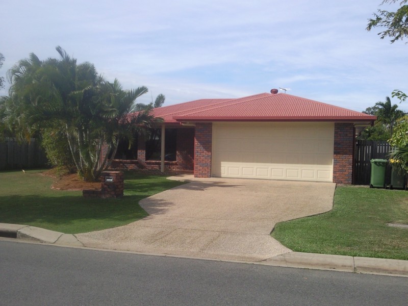 23 Windsor Street, Glenella QLD 4740