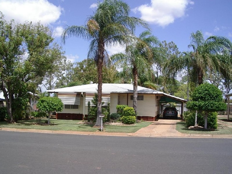 2 Belshore Street, Moranbah QLD 4744