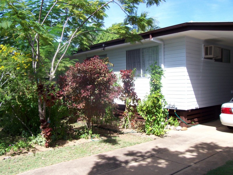 32 Spring Crescent, Dysart QLD 4745