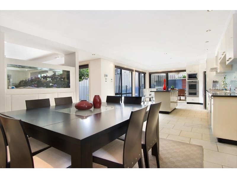 18 Paris Avenue, Earlwood NSW 2206
