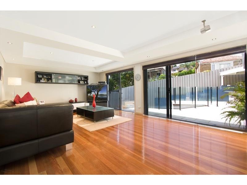 18 Paris Avenue, Earlwood NSW 2206