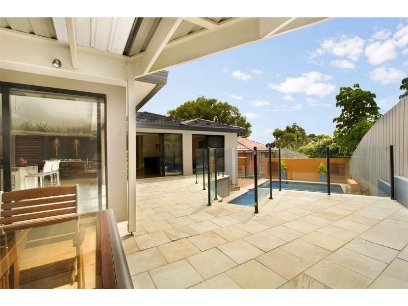 18 Paris Avenue, Earlwood NSW 2206